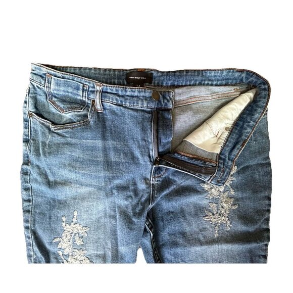 Who What Wear Jeans Embroidered Capri Crop Medium Wash Vintage Women’s Size 14 - Picture 9 of 10
